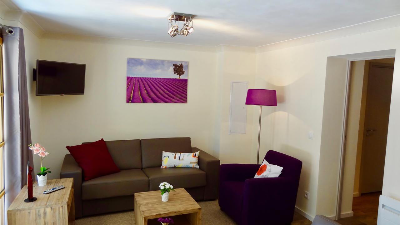 Chateau Apartment *